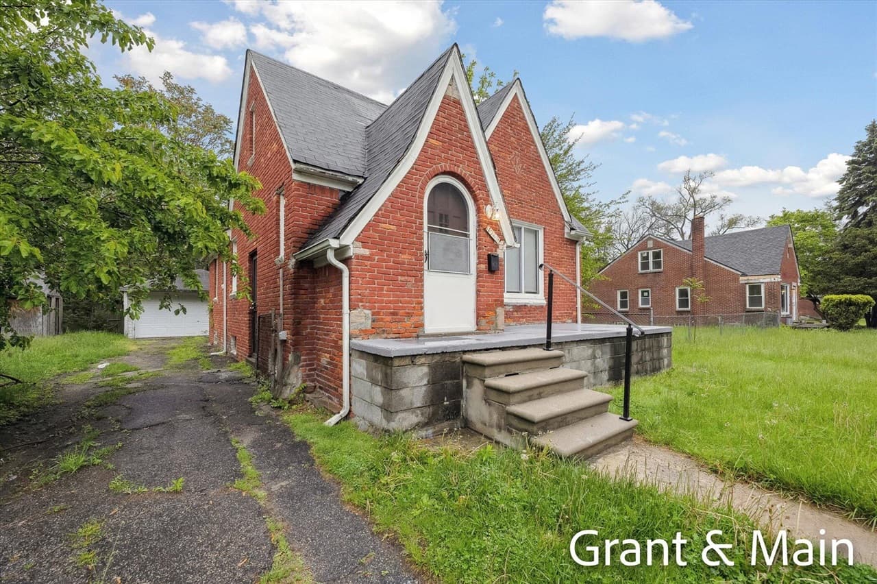 19250 Charest Street