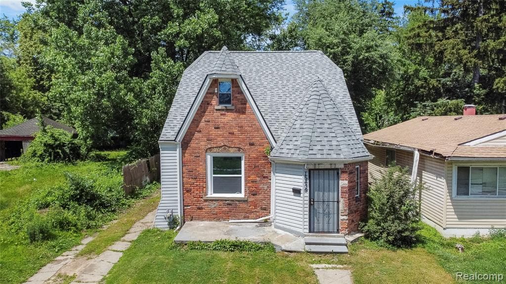 15835 Westbrook Street