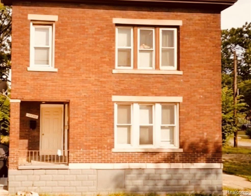 6244/6242 Cadet Street