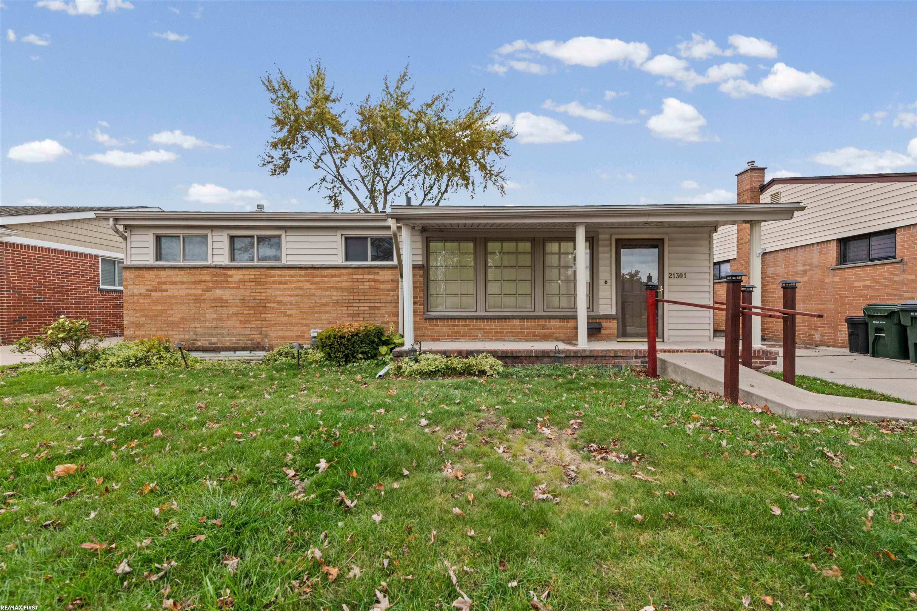 21301 Briarcliff Street