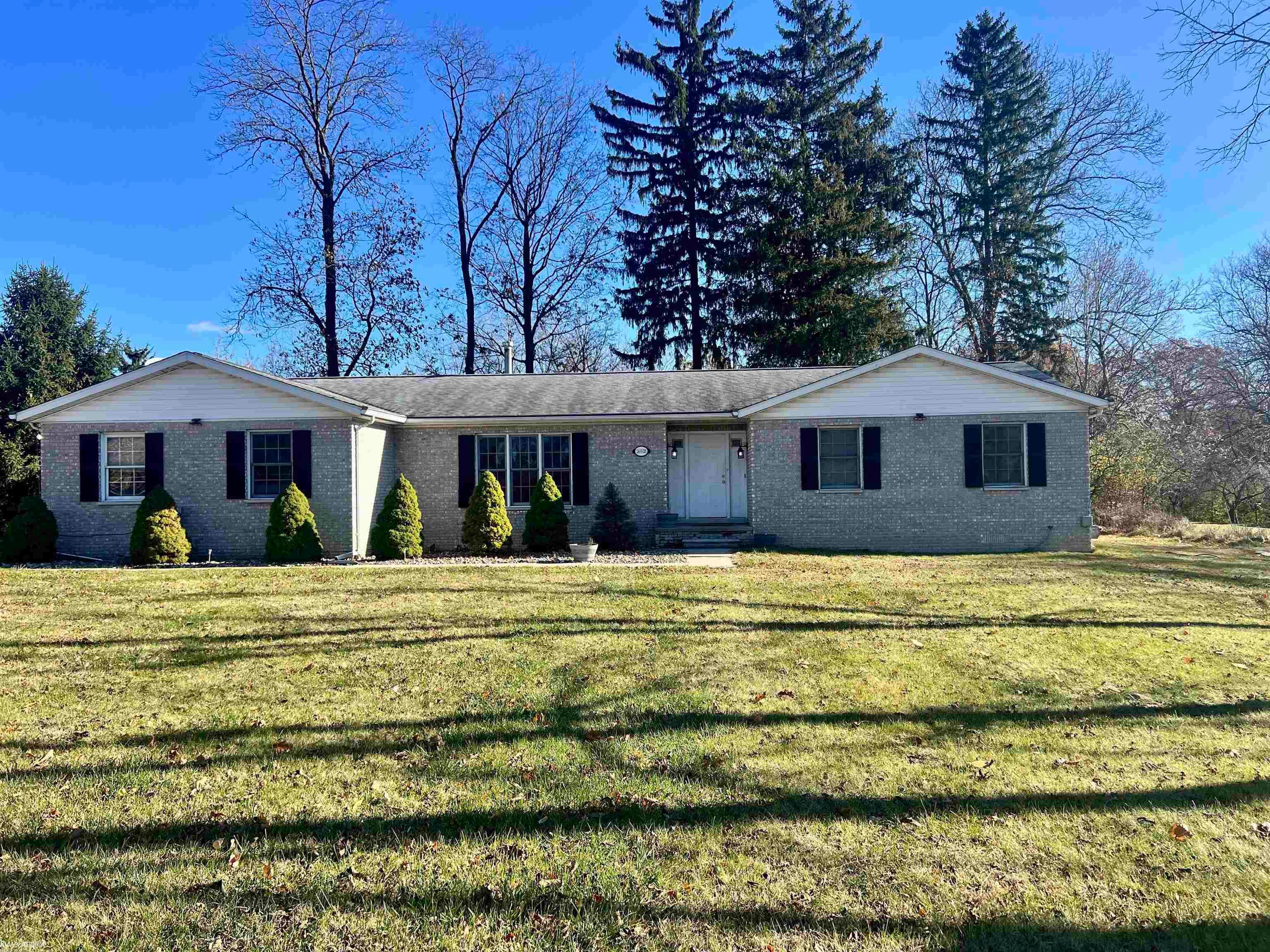 26528 FARMINGTON Dr Avenue