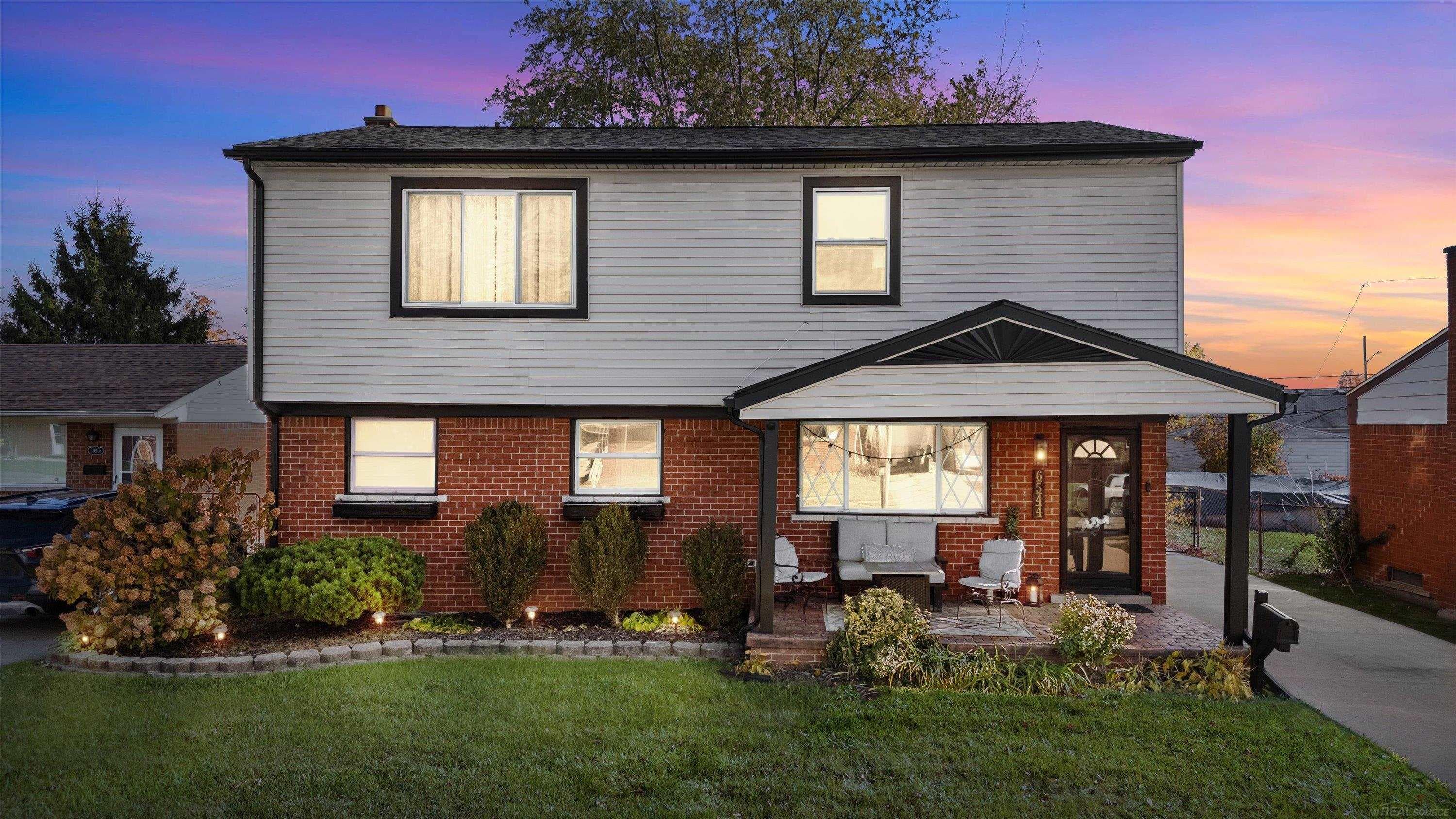 6544 Huntleigh Street