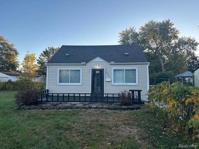 25202 Firwood Avenue