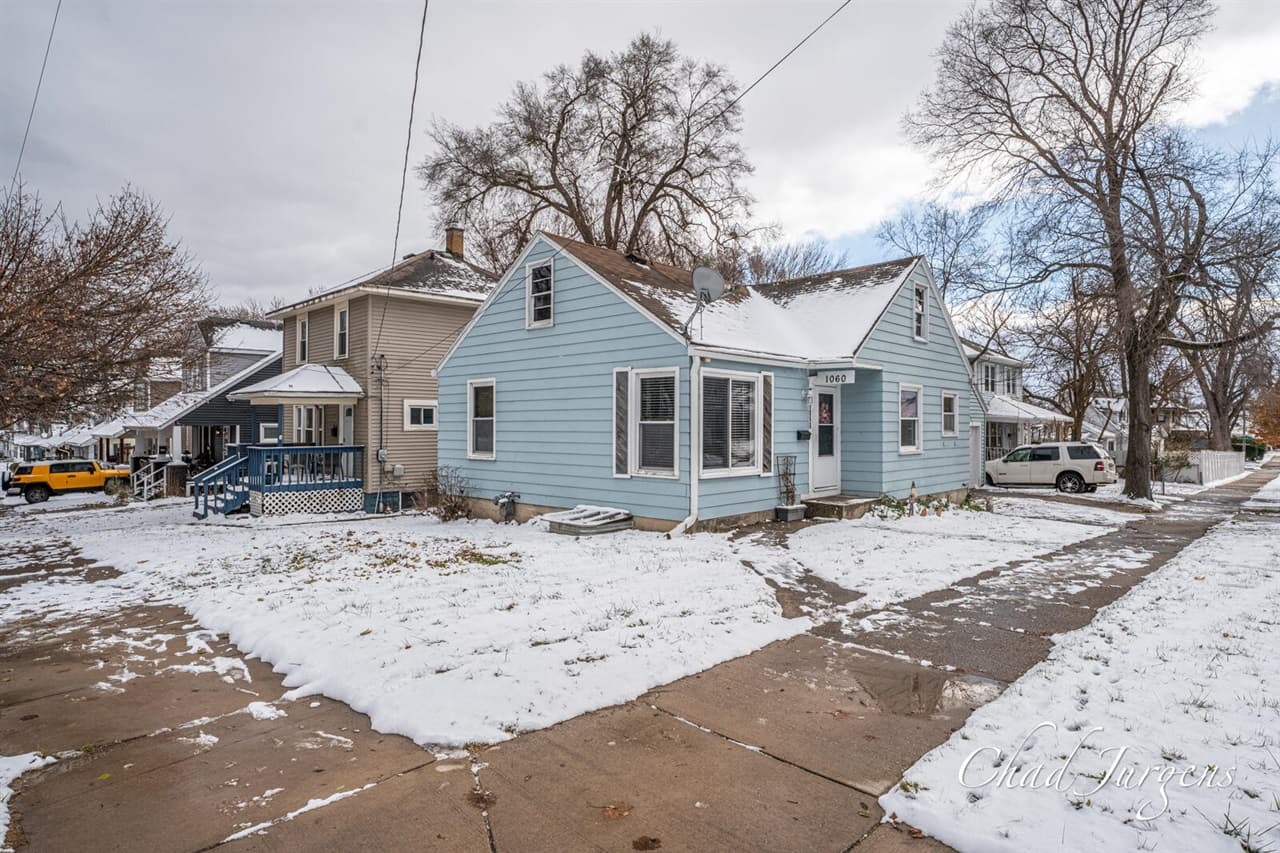 1060 Myrtle Street