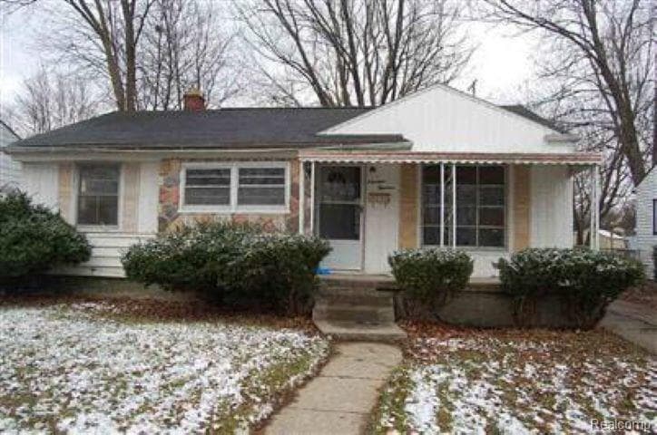 1913 Cherrylawn Drive