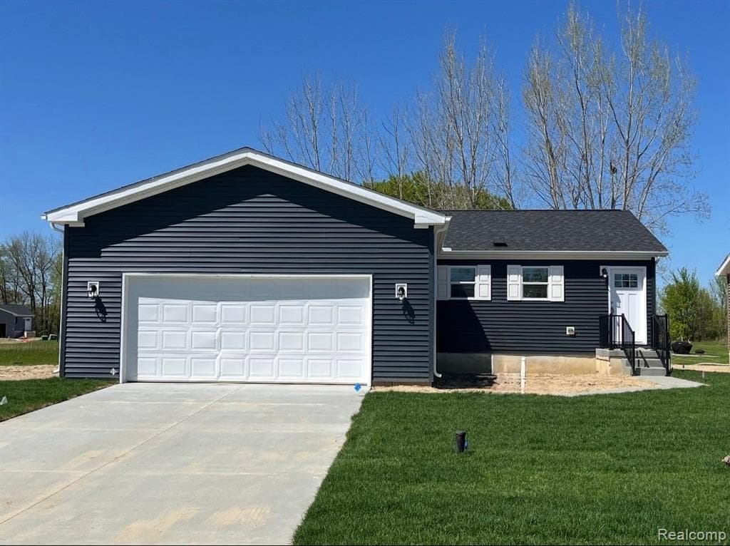 4413 MAPLE LEAF Trail