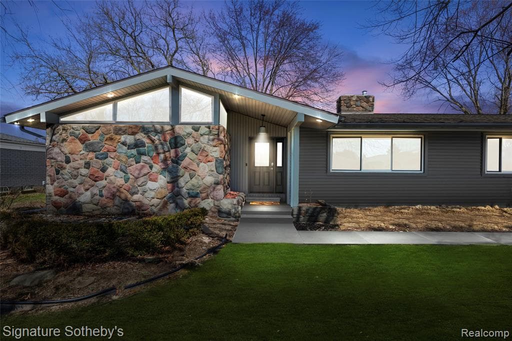 16615 Walcliff Drive