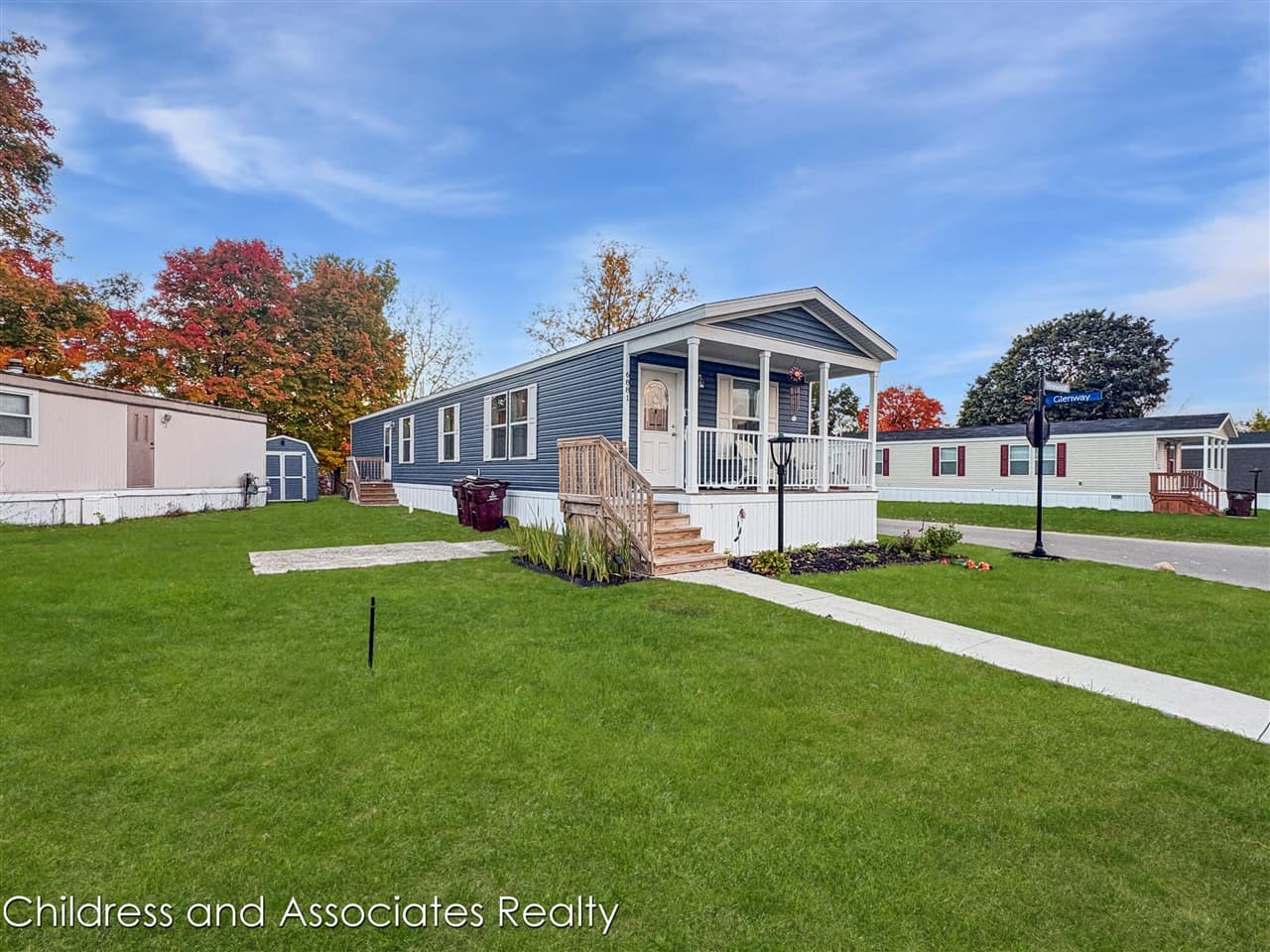 6881 Vinewood Avenue