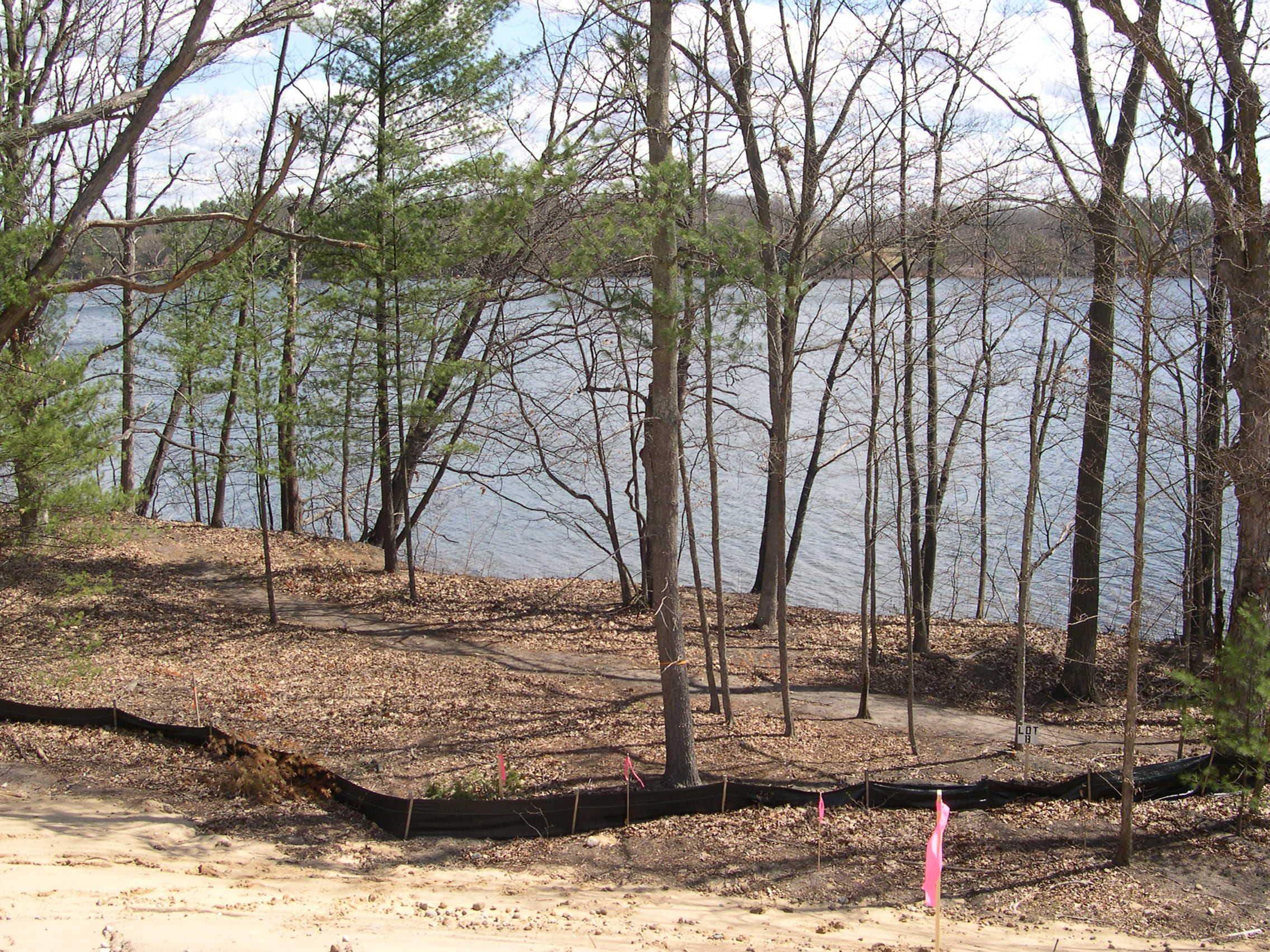 1637 Edgewater Ridge Lot: 13