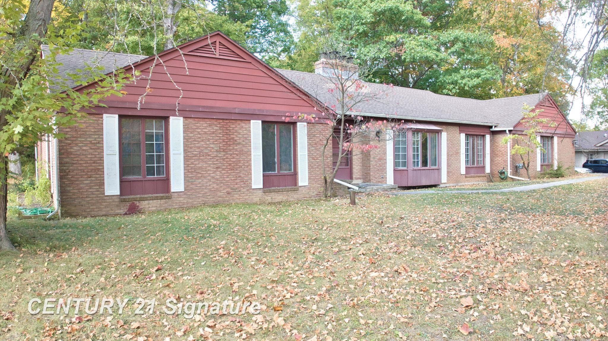 5551 Sugar Bush Lane