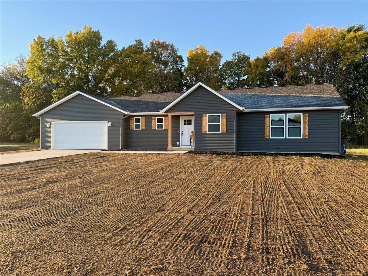 3216 Signal Point Drive