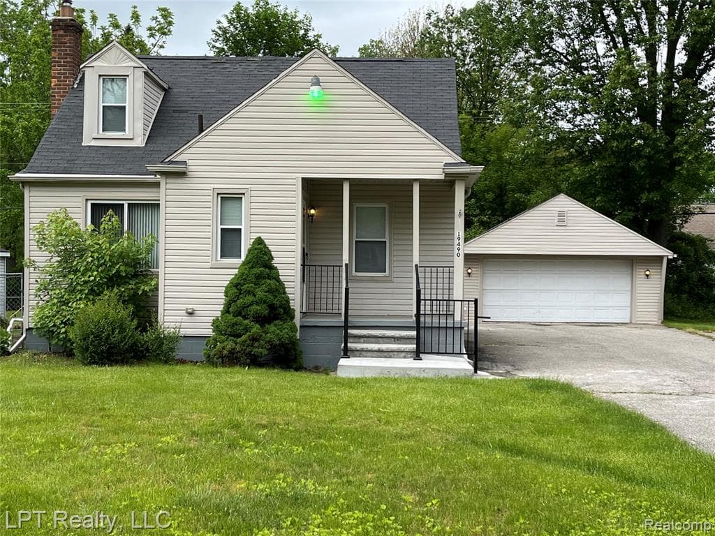 19490 Goldwin Street