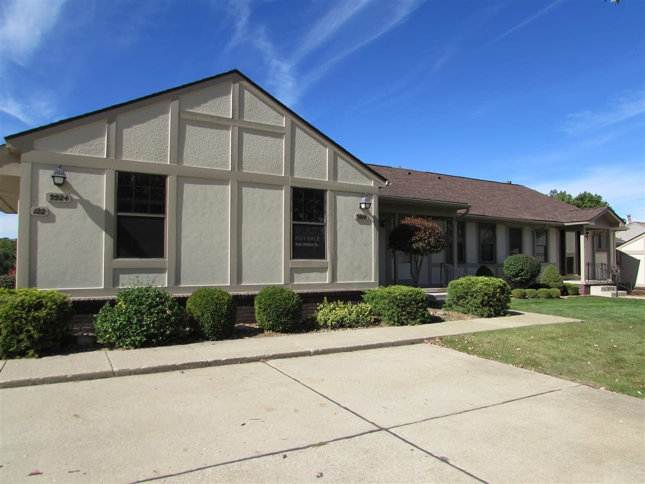 9920 Cambridge Court