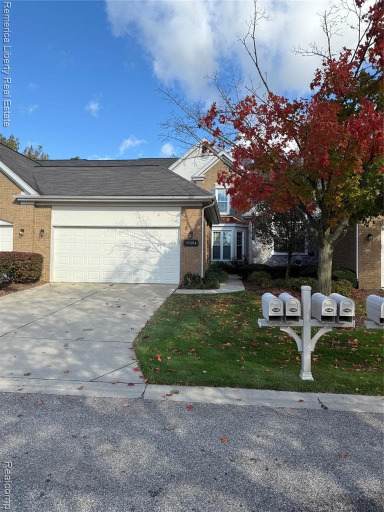 39484 Village Run Drive 189