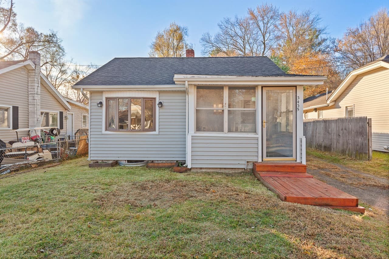 3435 Sunnyheart Avenue