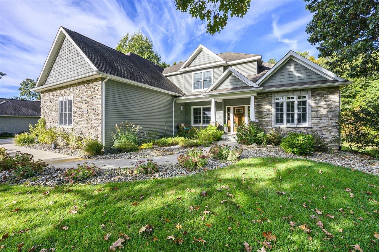 6798 Apple Blossom Lane Lane