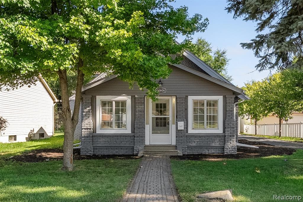 30808 Sheridan Street