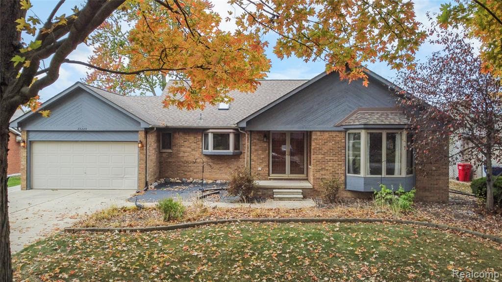 23229 Rochelle Street