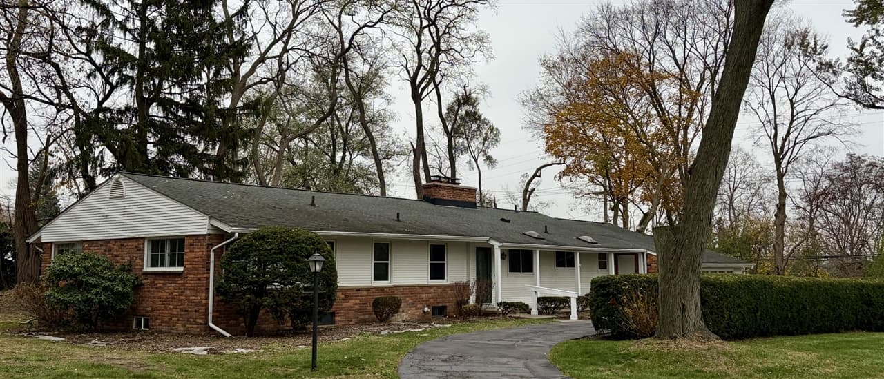 6493 Thorncrest Drive