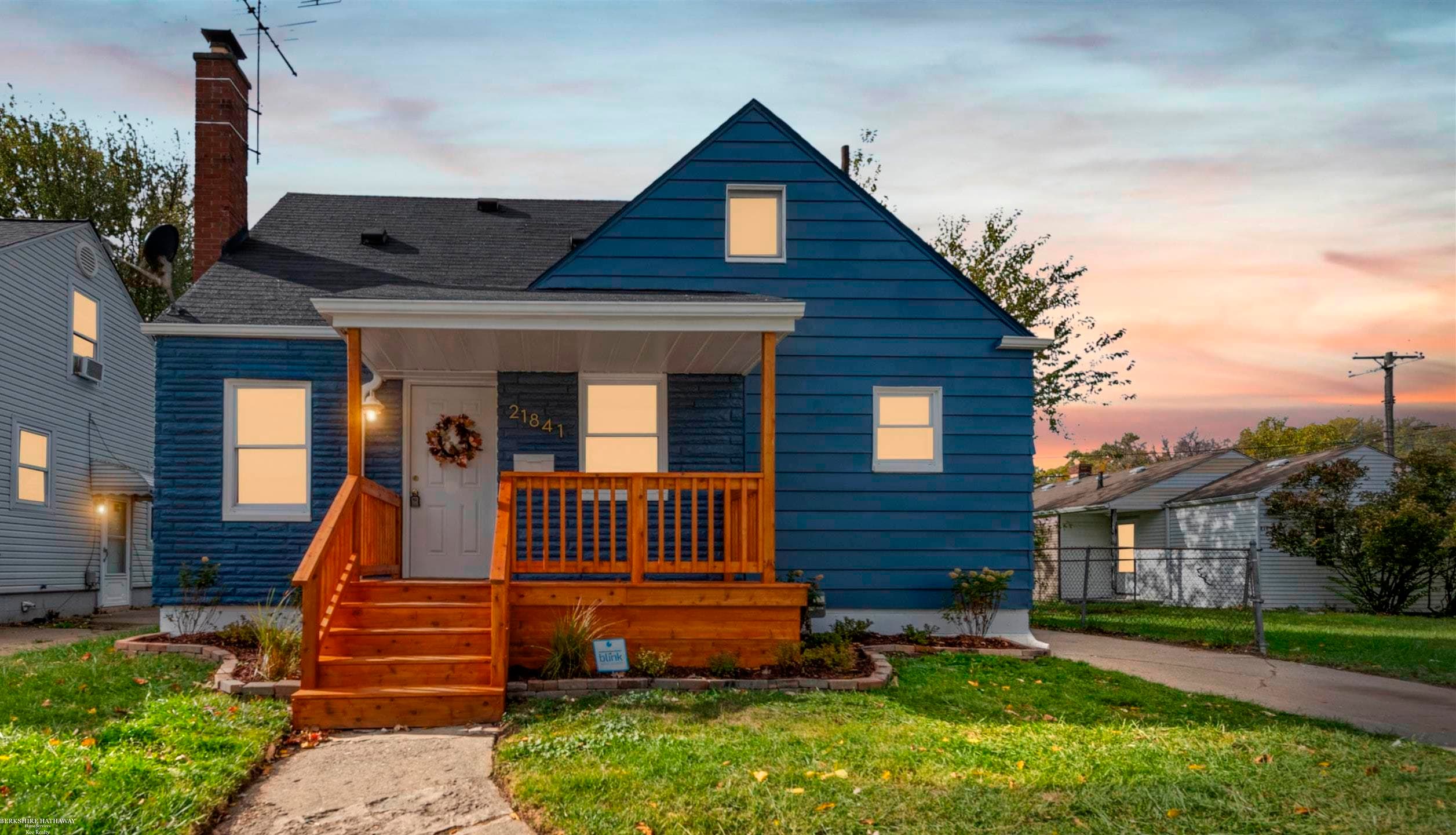 21841 Cushing Street