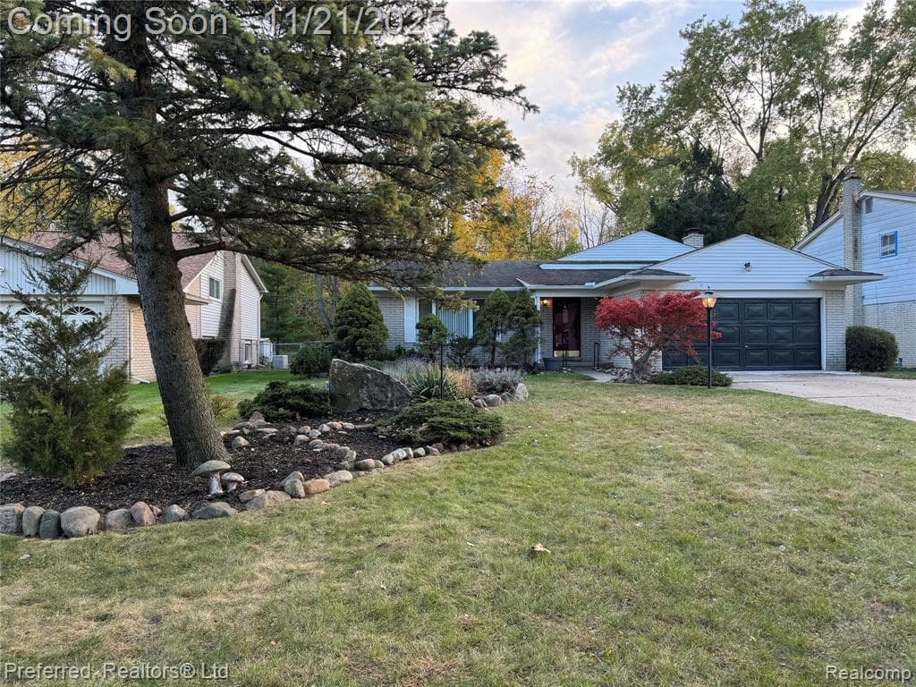 23630 Edinburgh Street