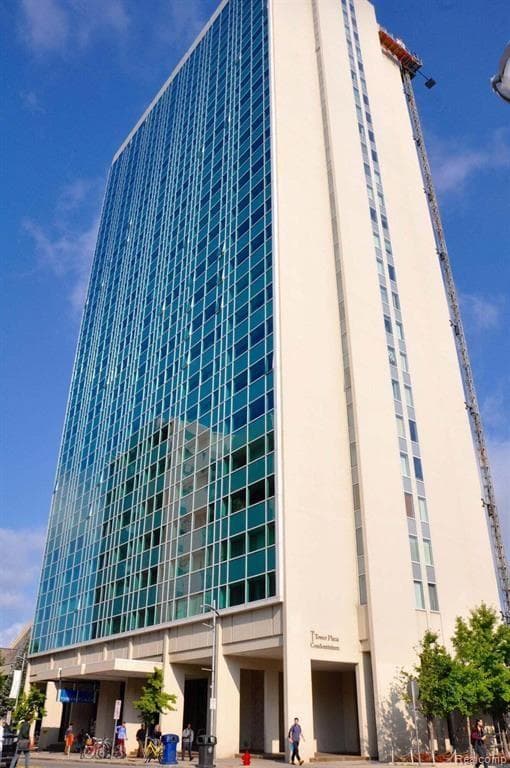 555 E WILLIAM Street 25H