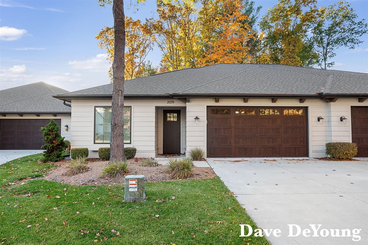 2019 Ottawa Beach Road