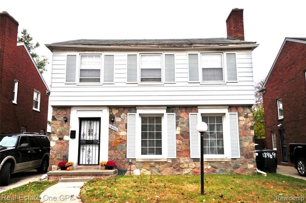 18961 Sorrento Street