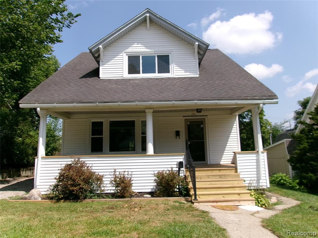 216 E Washington Street