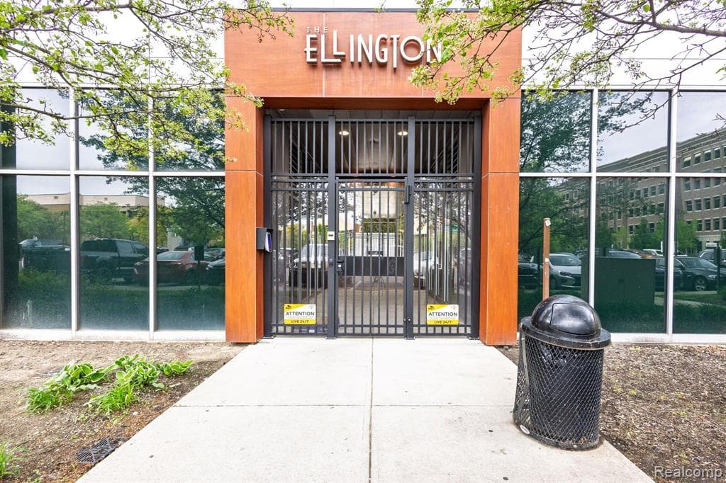 3670 UNIT 412 WOODWARD Avenue