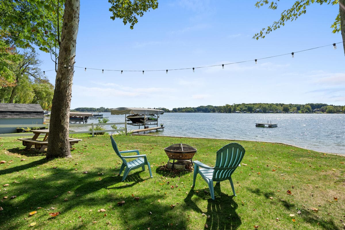 2529 Miner Lake Drive