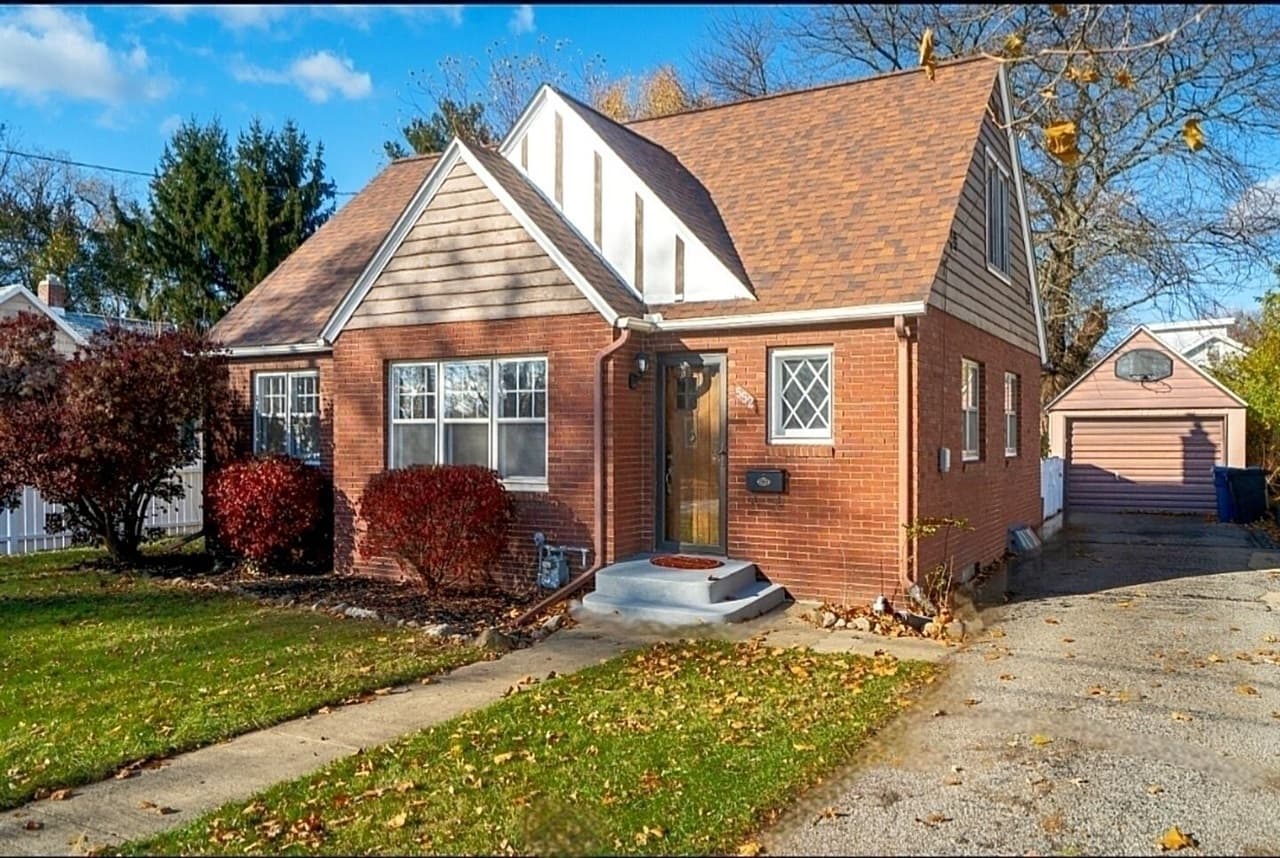 552 Wentworth Avenue