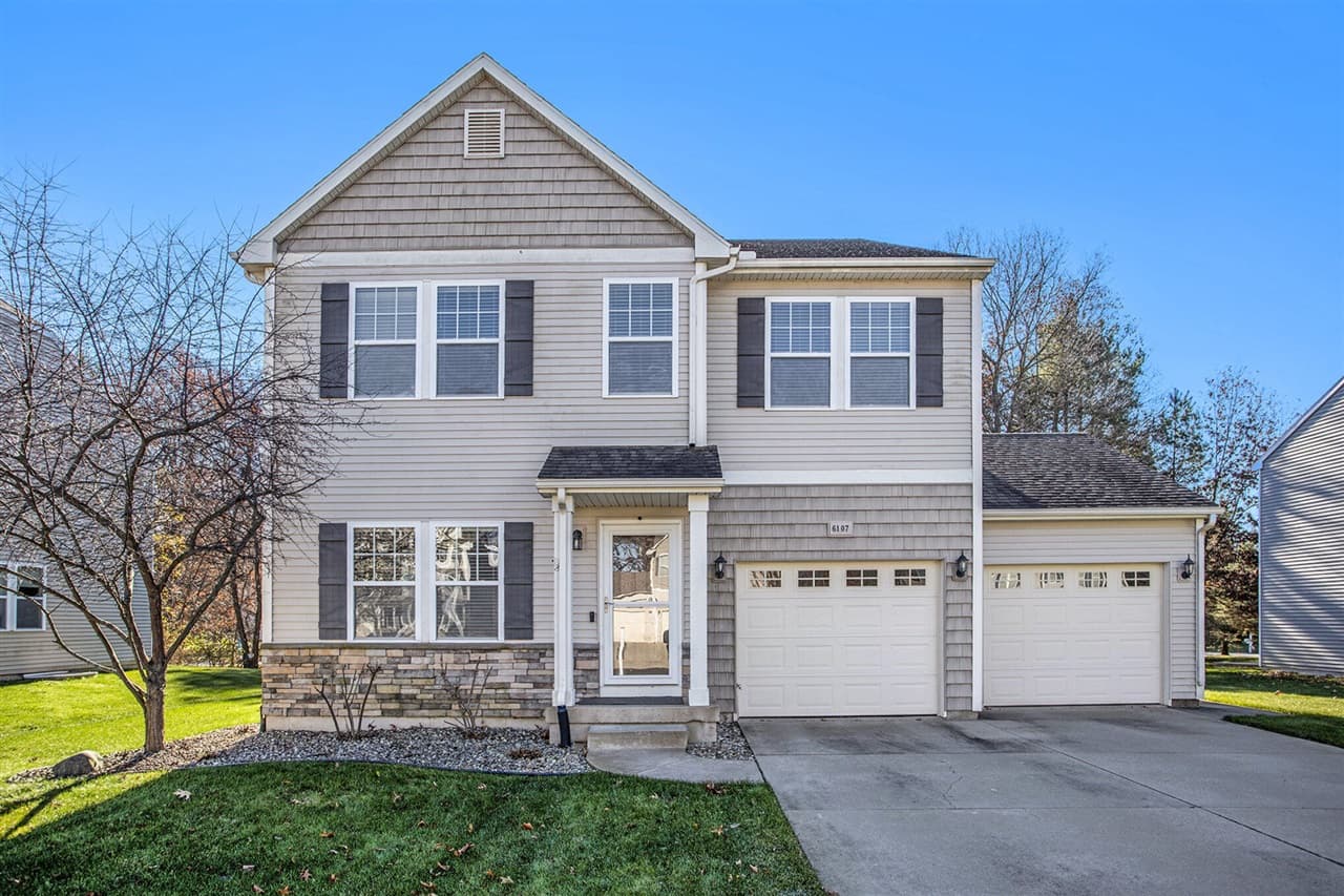 6107 Equestrian Woods Court