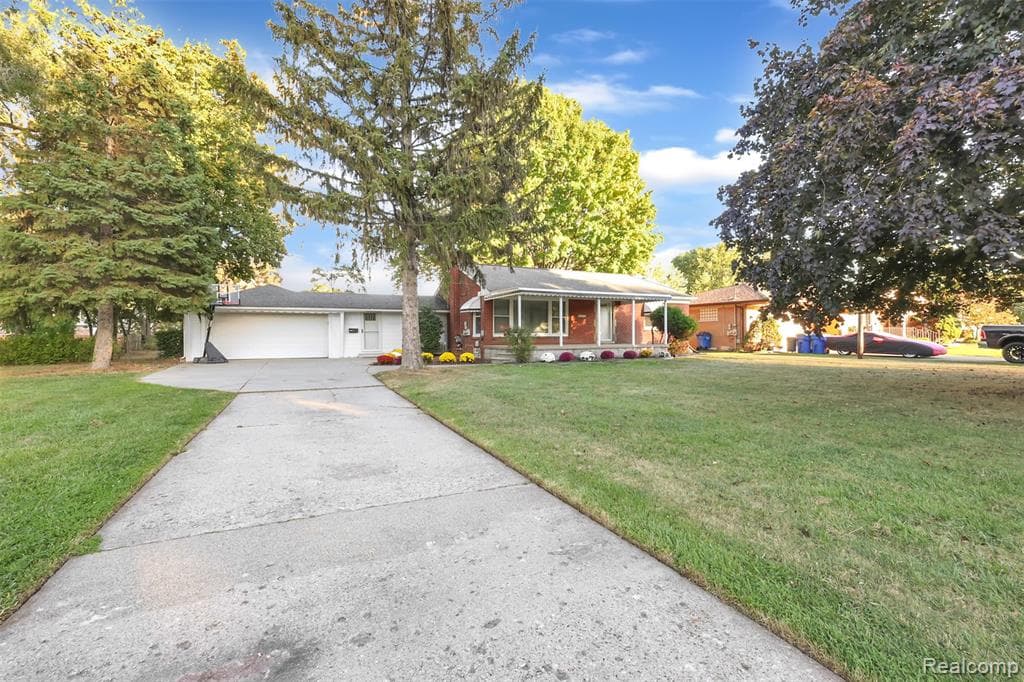 30590 Campbell Street