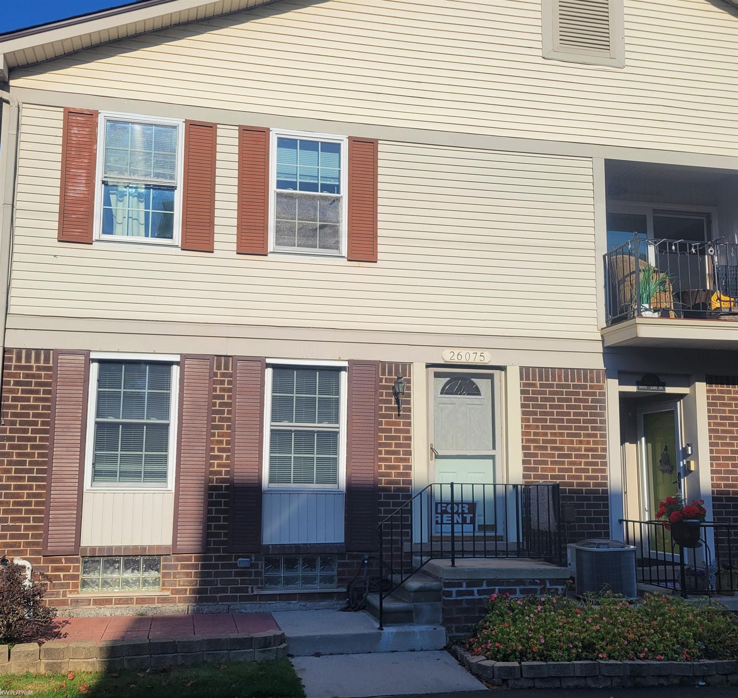 26075 S Lake Drive 28