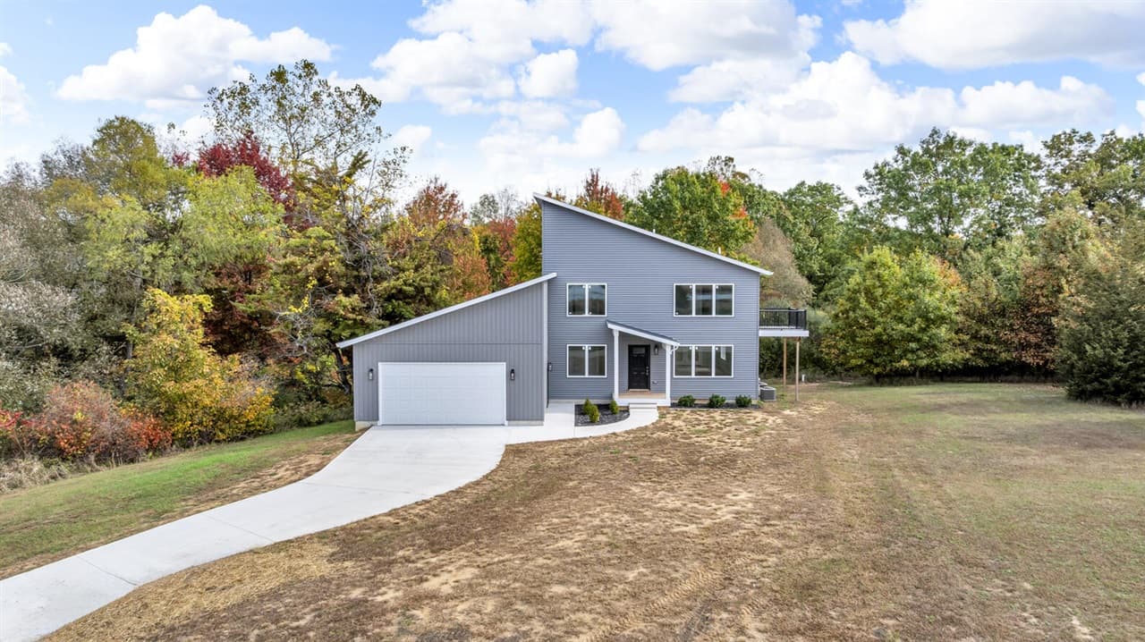 6835 S Price Lake Drive