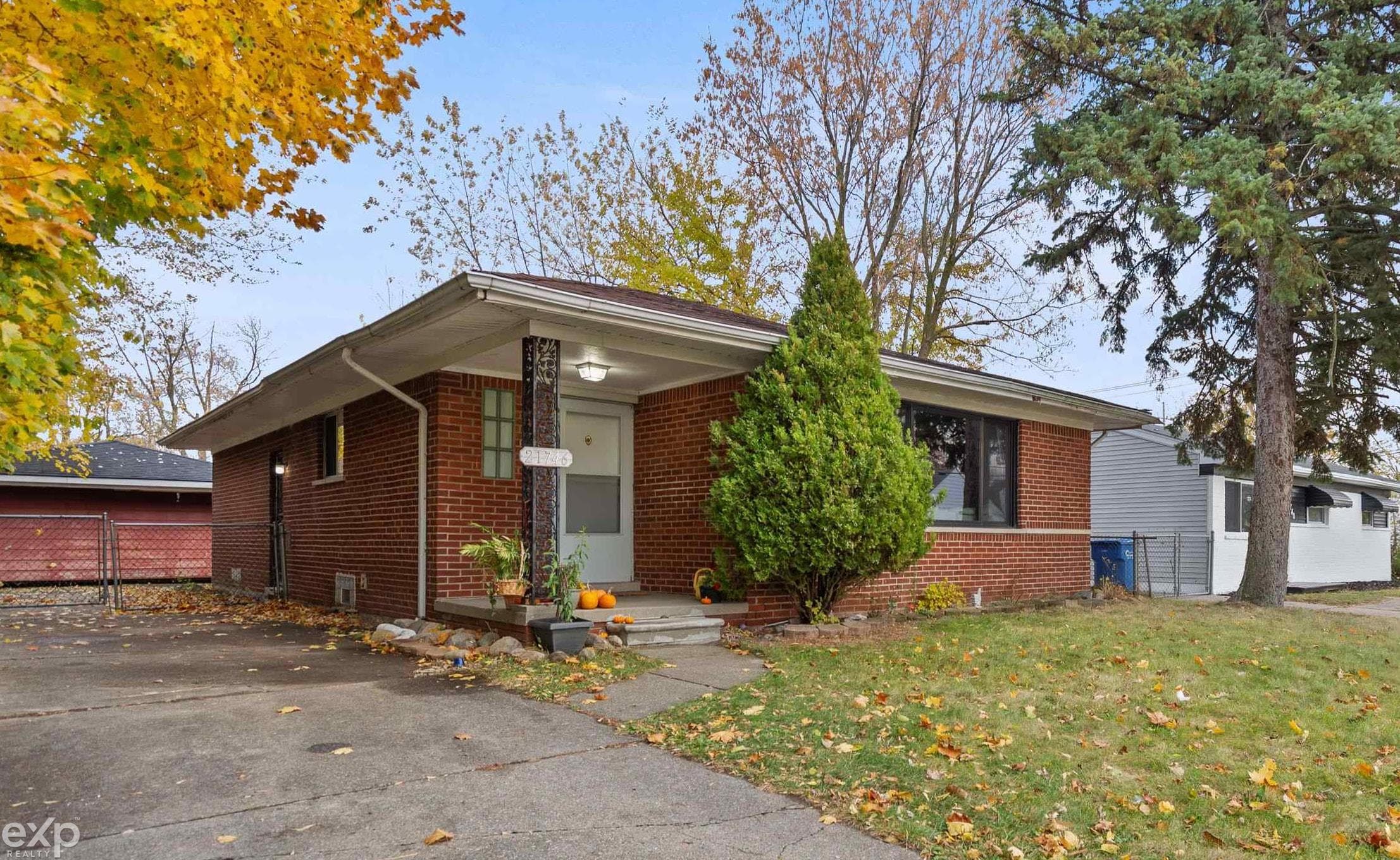 21746 Wellington Avenue