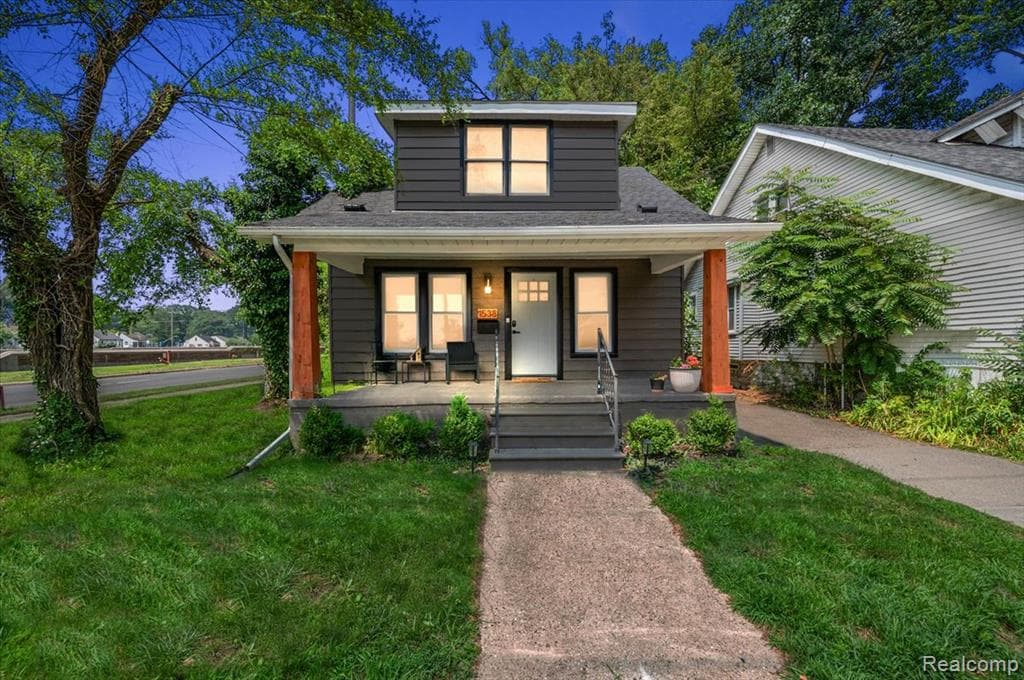 1538 S Campbell Road