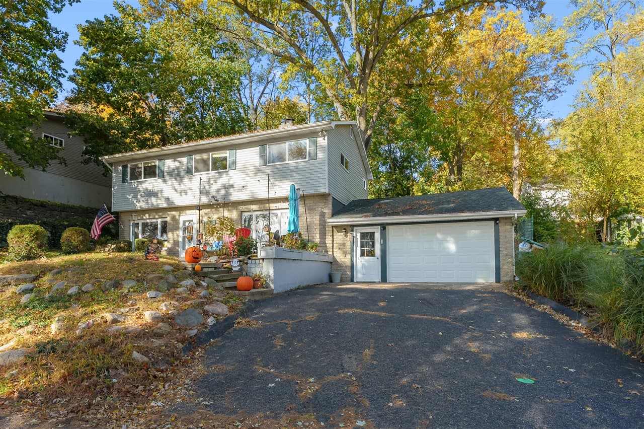 4371 Council Crest Lane