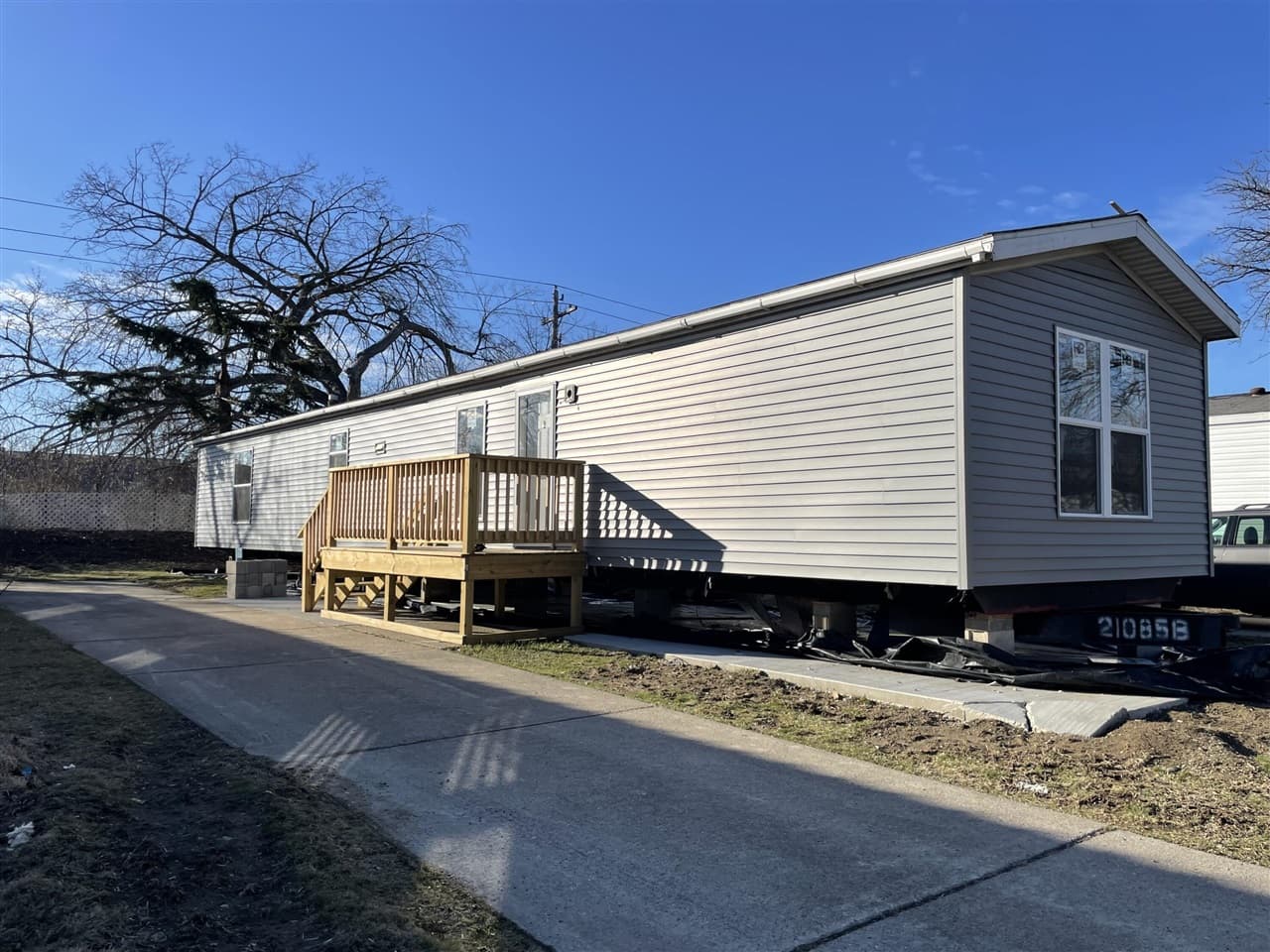 3900 W Jefferson Avenue