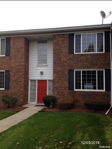 25332 SHIAWASSEE Circle 105