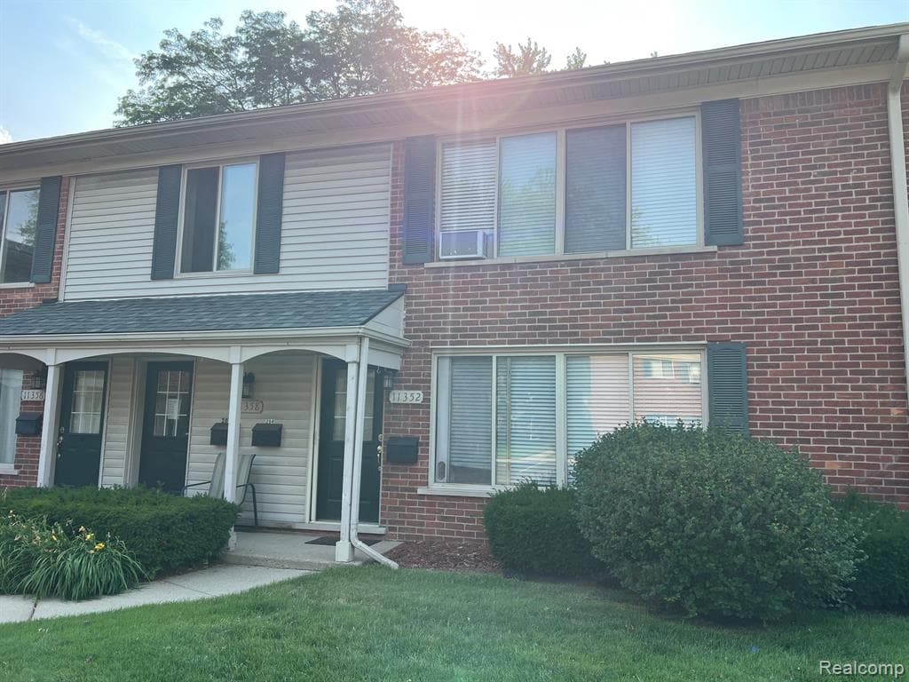 11358 Canal Road 204