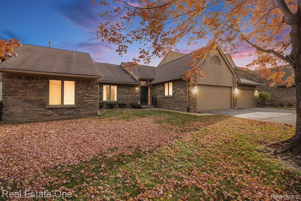 6121 Westbrooke Drive 7