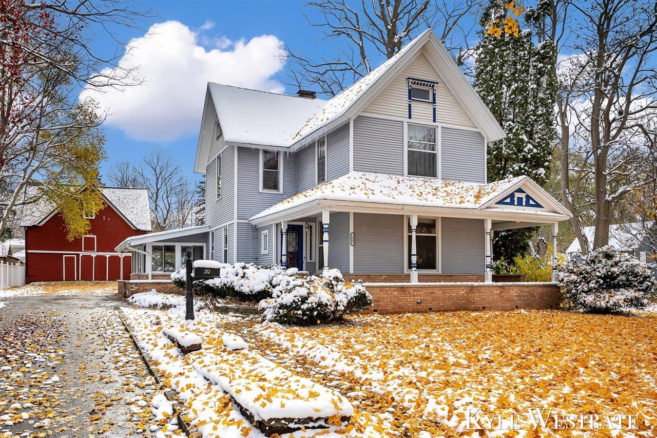 212 E Superior Street