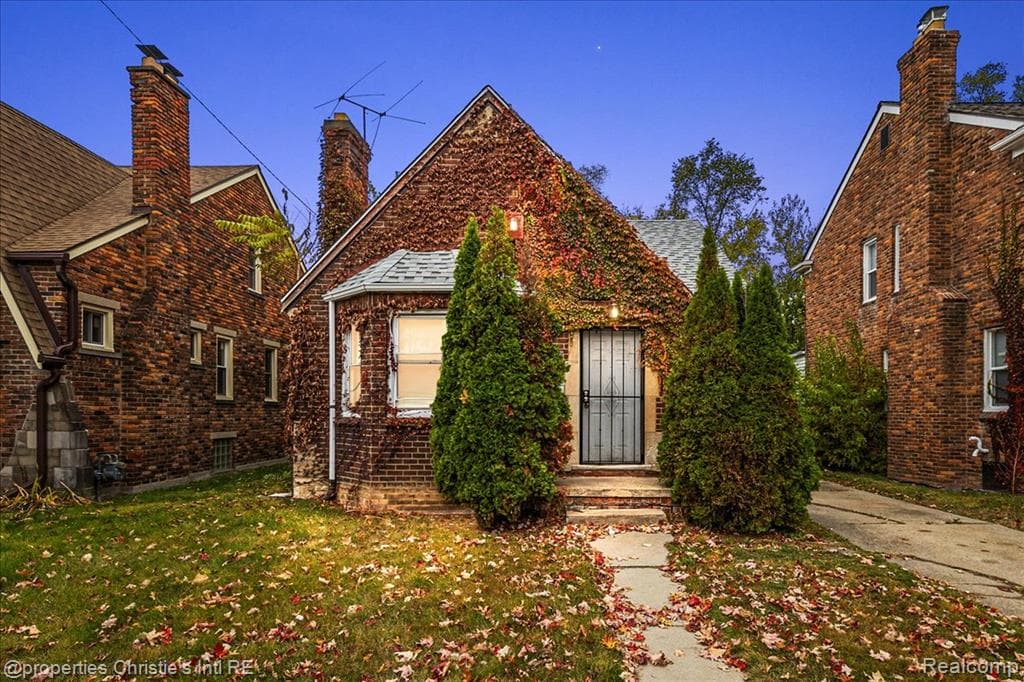 16621 Ardmore Street