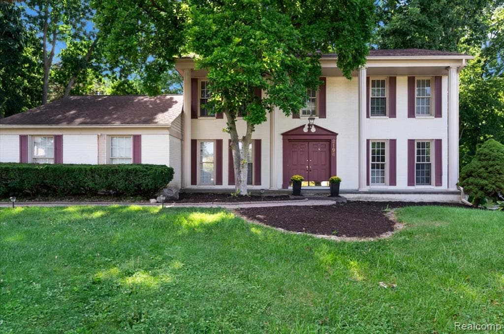 2196 Willow Leaf Drive