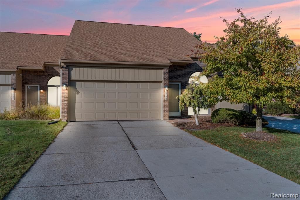 2289 Rochelle Park Drive