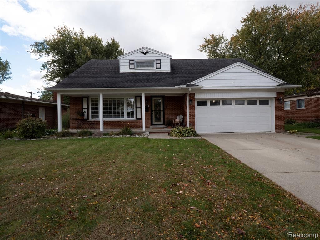 36117 Ladywood Street