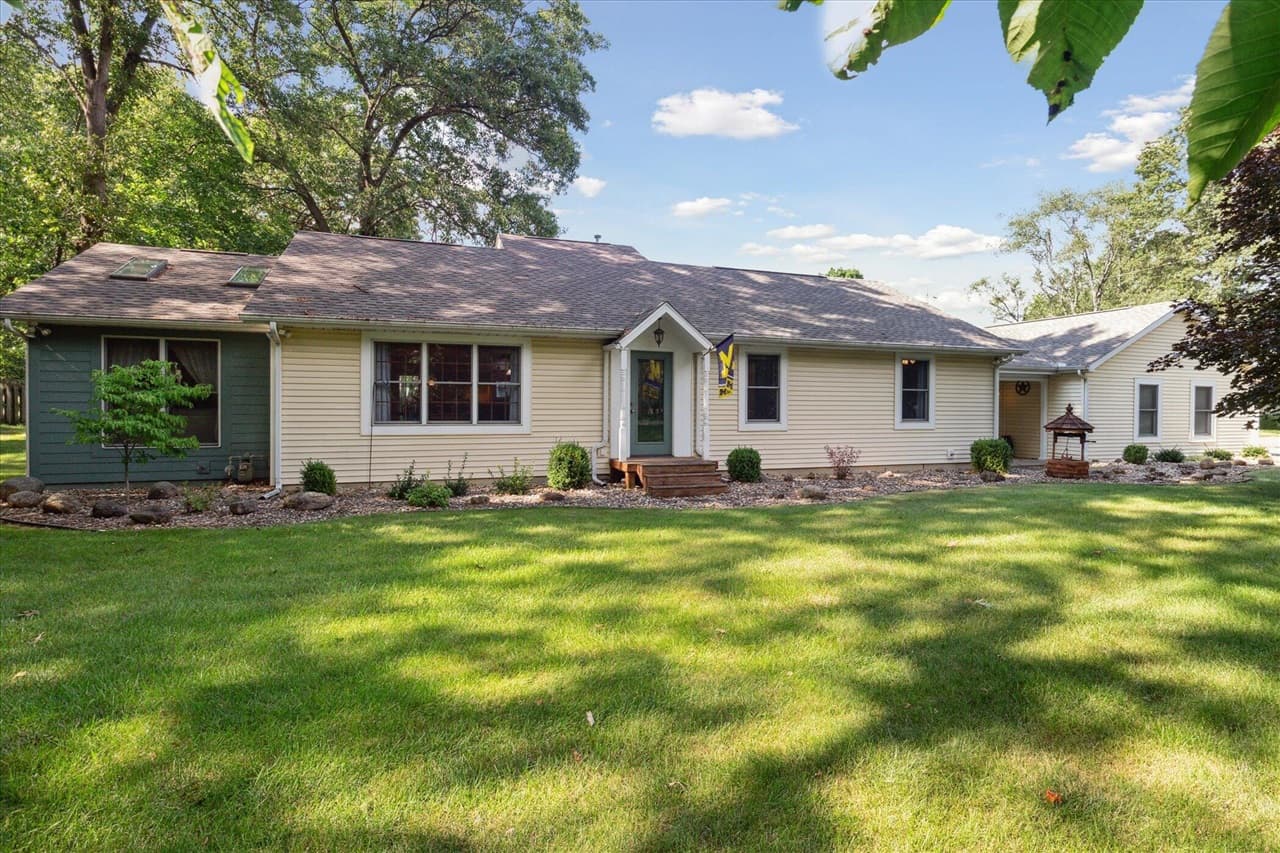 33944 Redfield Street