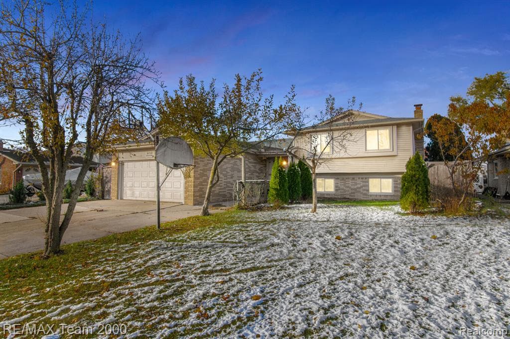 4111 Rose Mary Drive